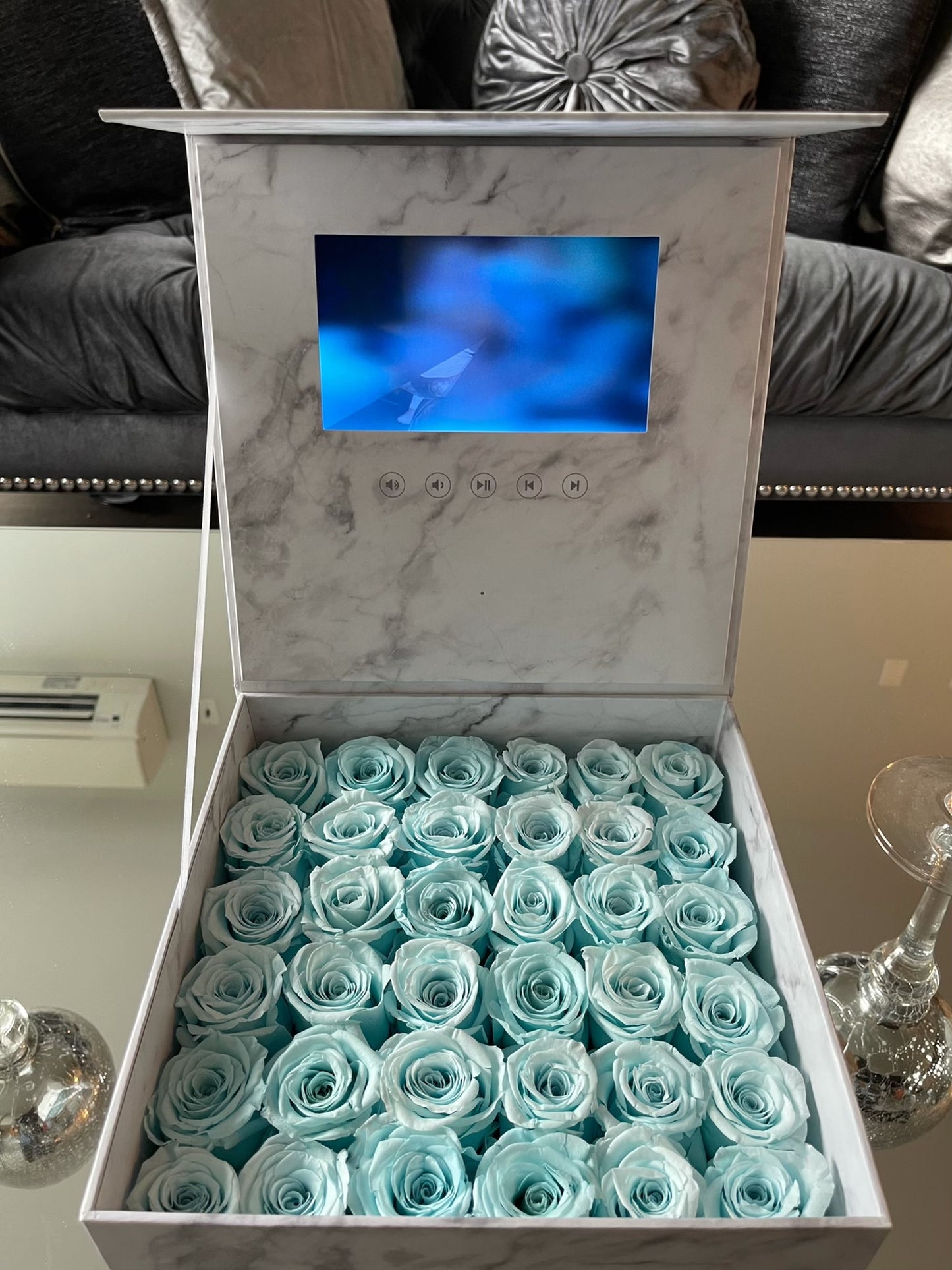 VIDEO ROSE BOX