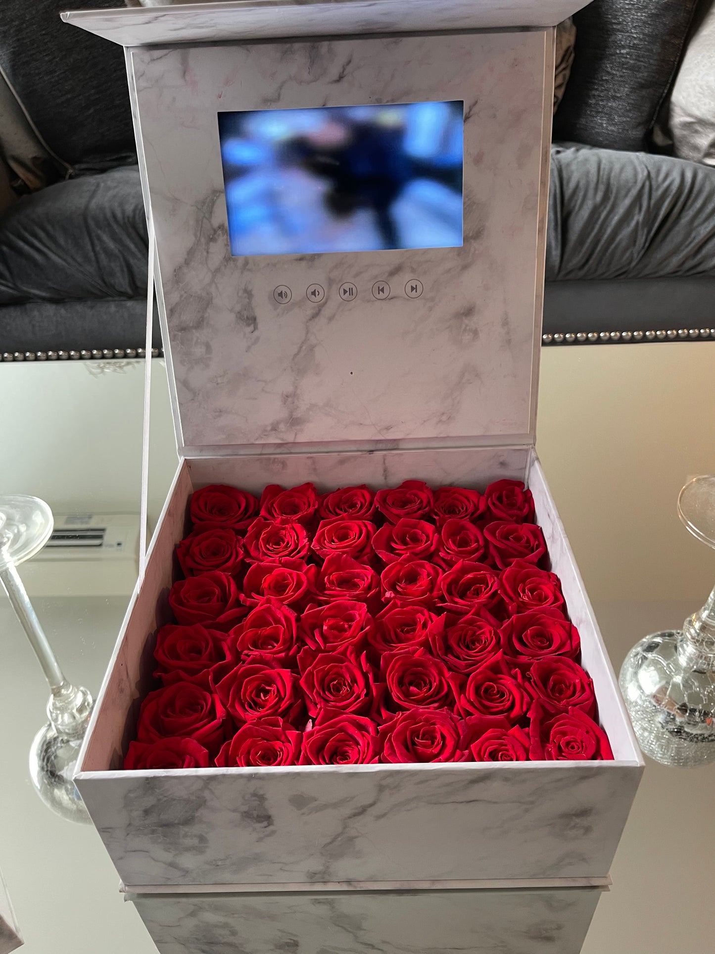 VIDEO ROSE BOX